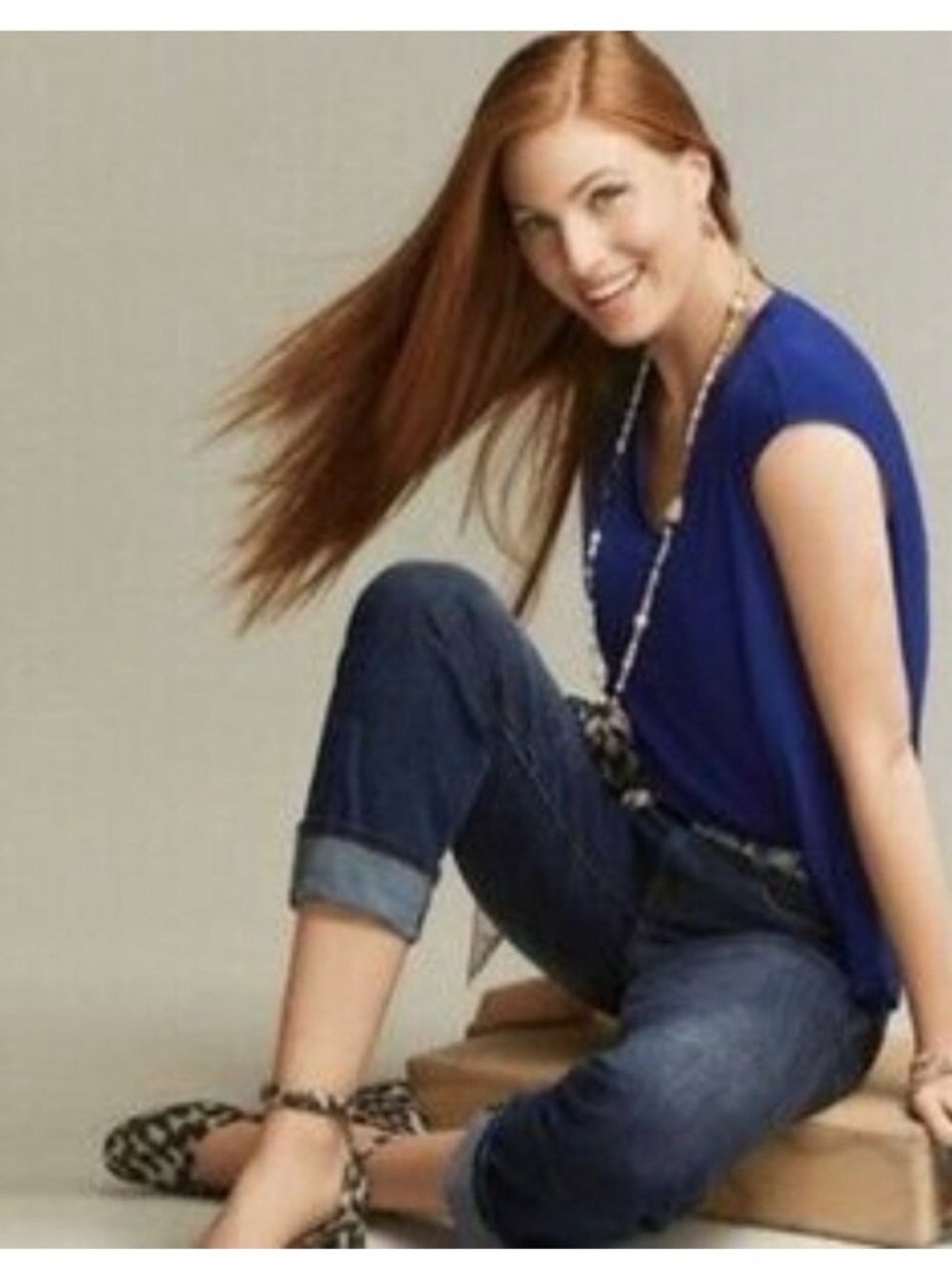 CAbi Notch Tee - Picture 2 of 12